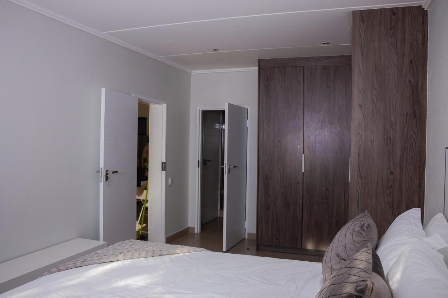 Modern Luxury Apartments, Sandton