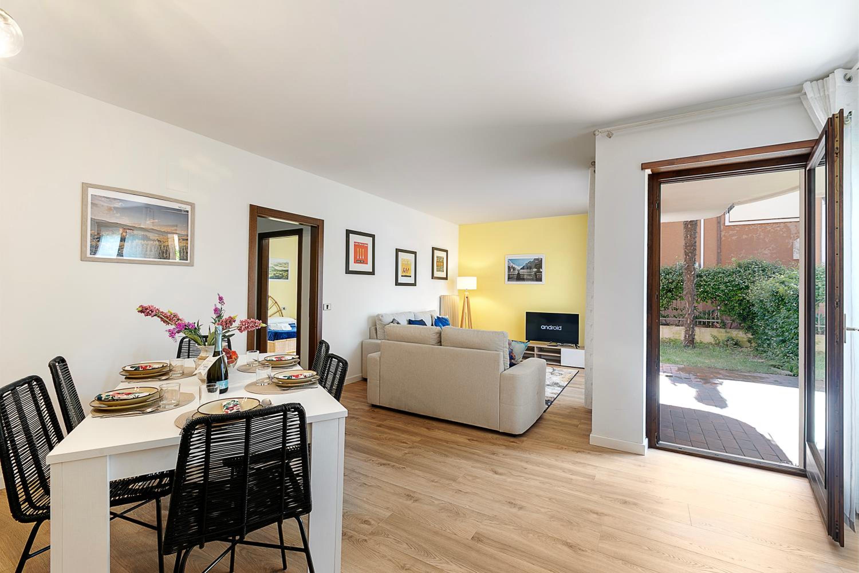 Il Giardino di Riva - Happy Rentals view 4