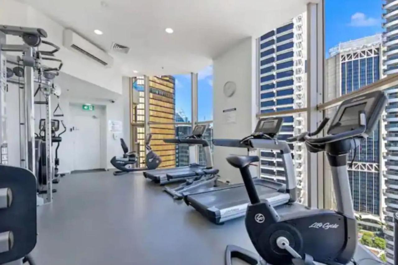 Spectacular Apartment with Harbour Bridge Views