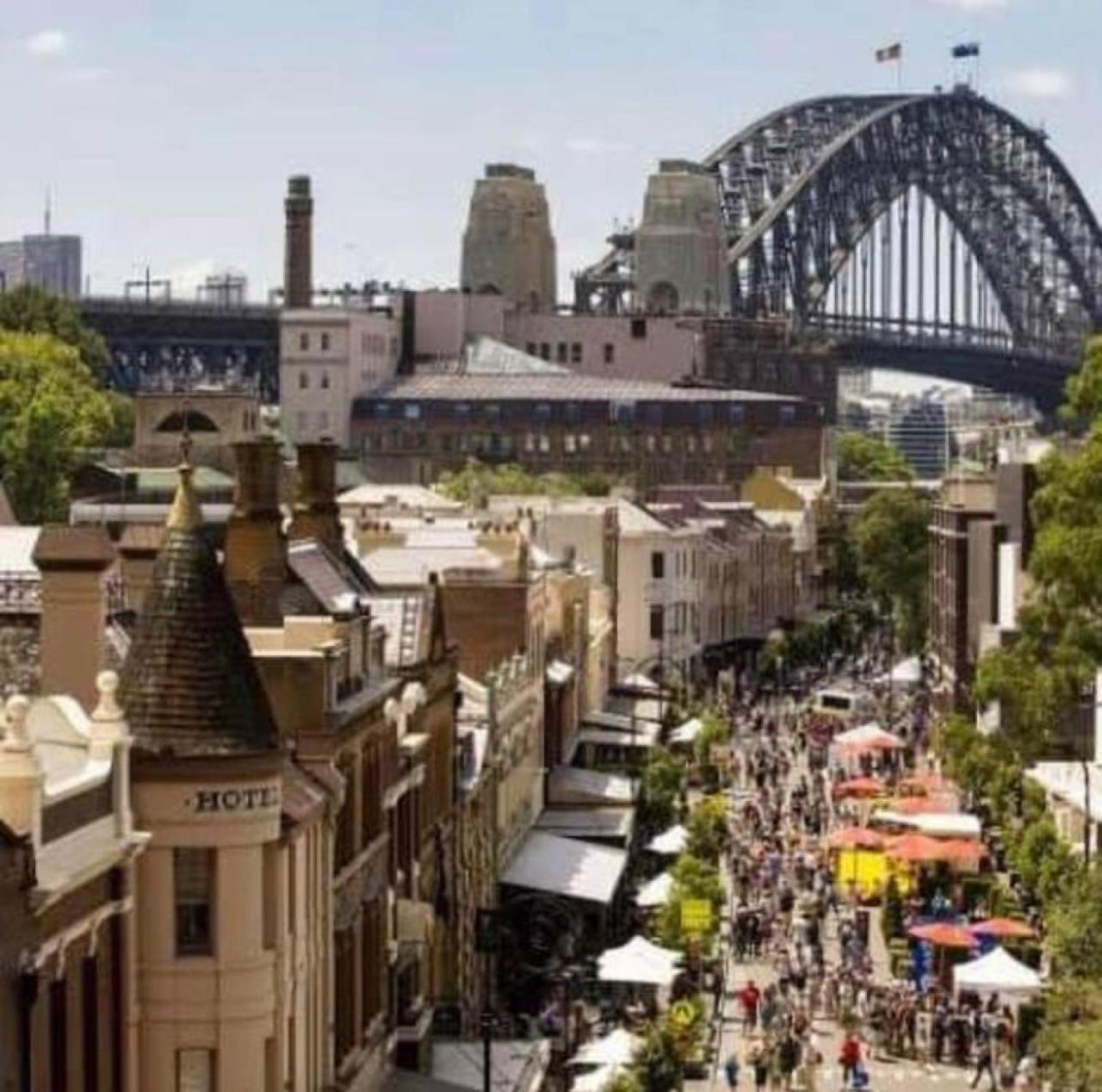 Spectacular 1 Bed Apartment in Sydney CBD with Gym