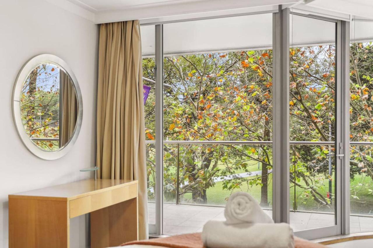 Luxurious Apartment only 250m Walk To Opera House