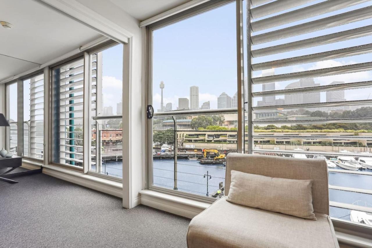 Spectacular Waterfront with Cosmopolitan Lifestyle