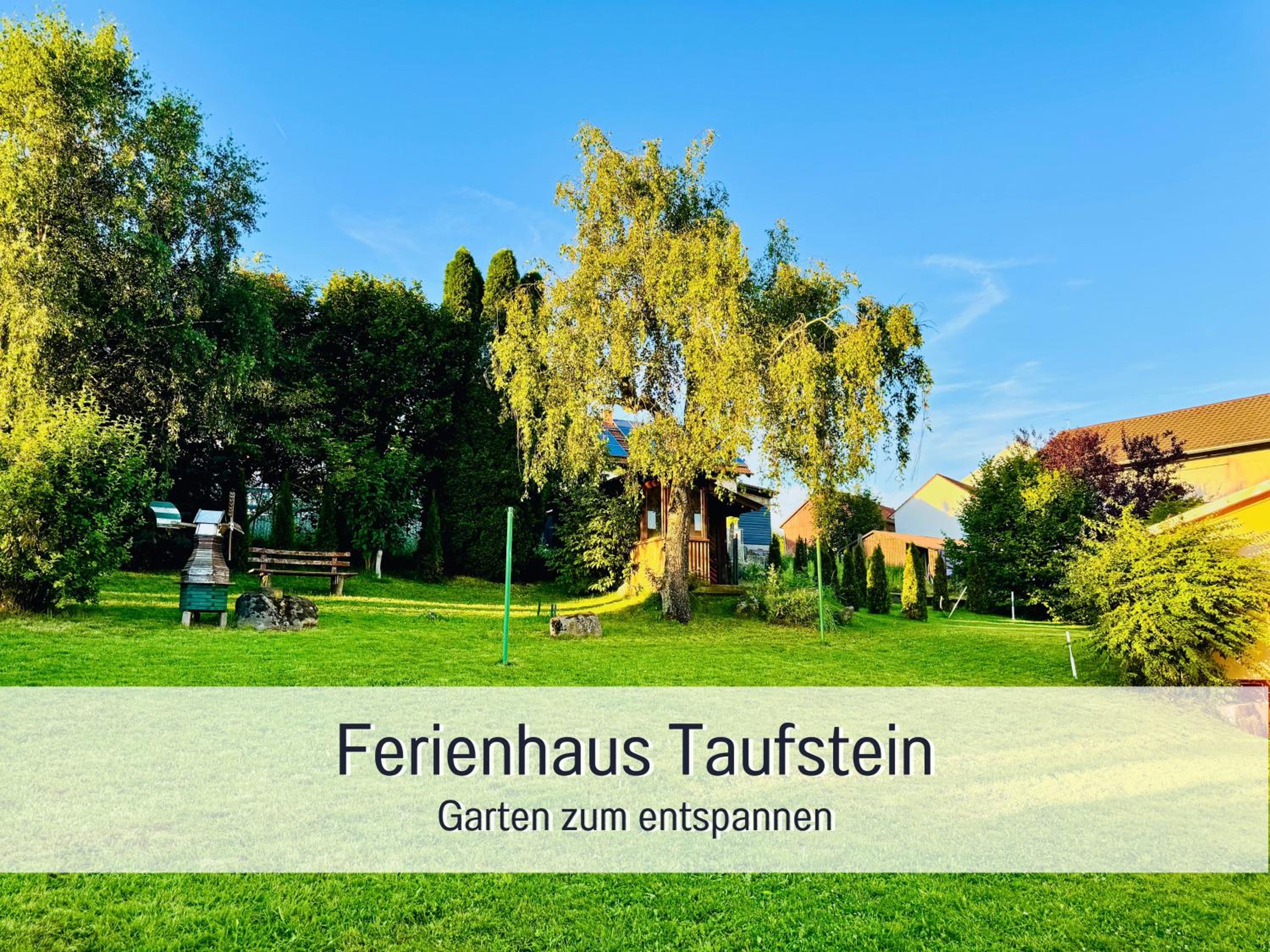 Großes Ferienhaus für 12 -17 Personen mit Whirlpool - Spielzimmer und Garten