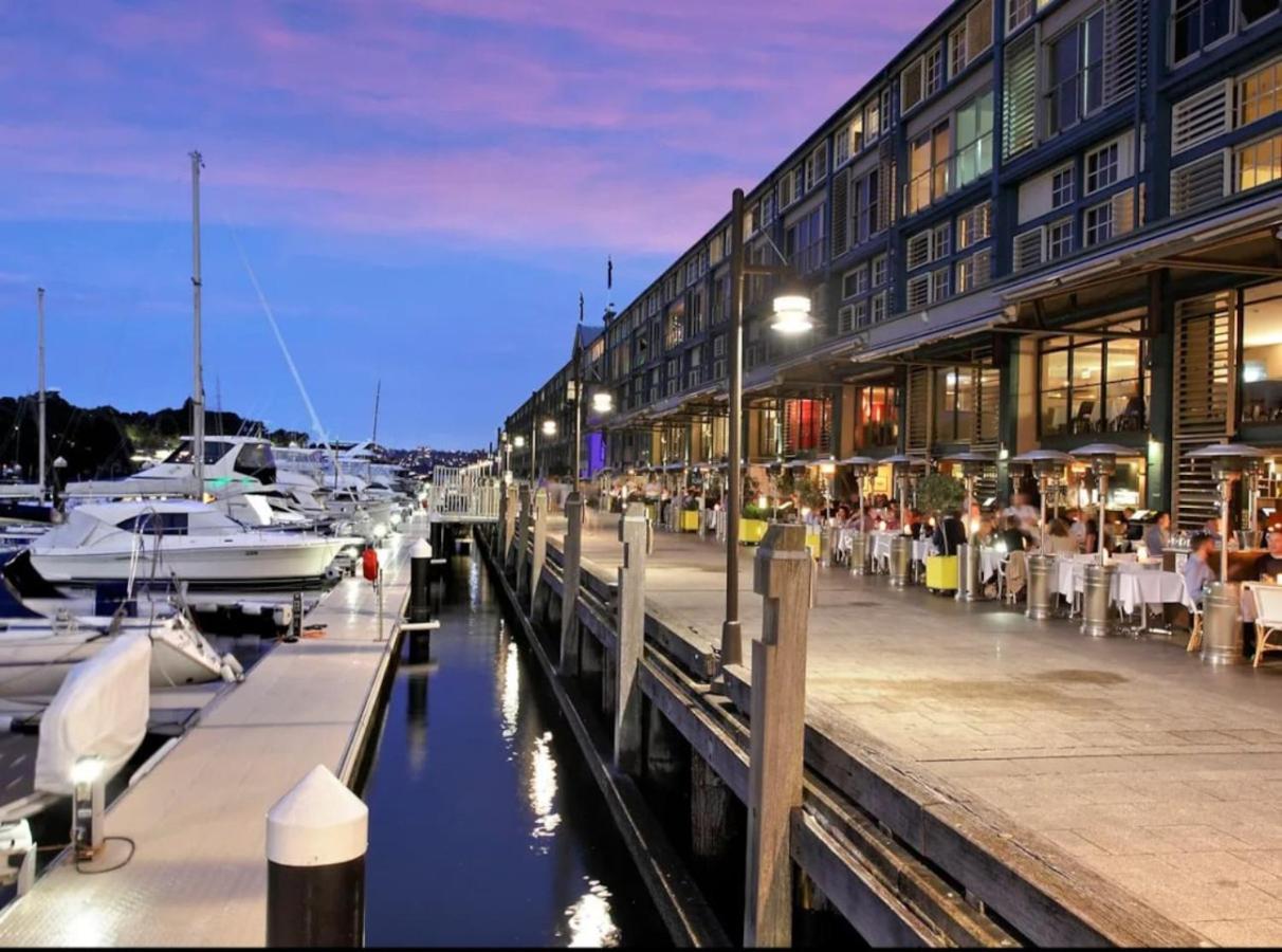 Spectacular Waterfront with Cosmopolitan Lifestyle