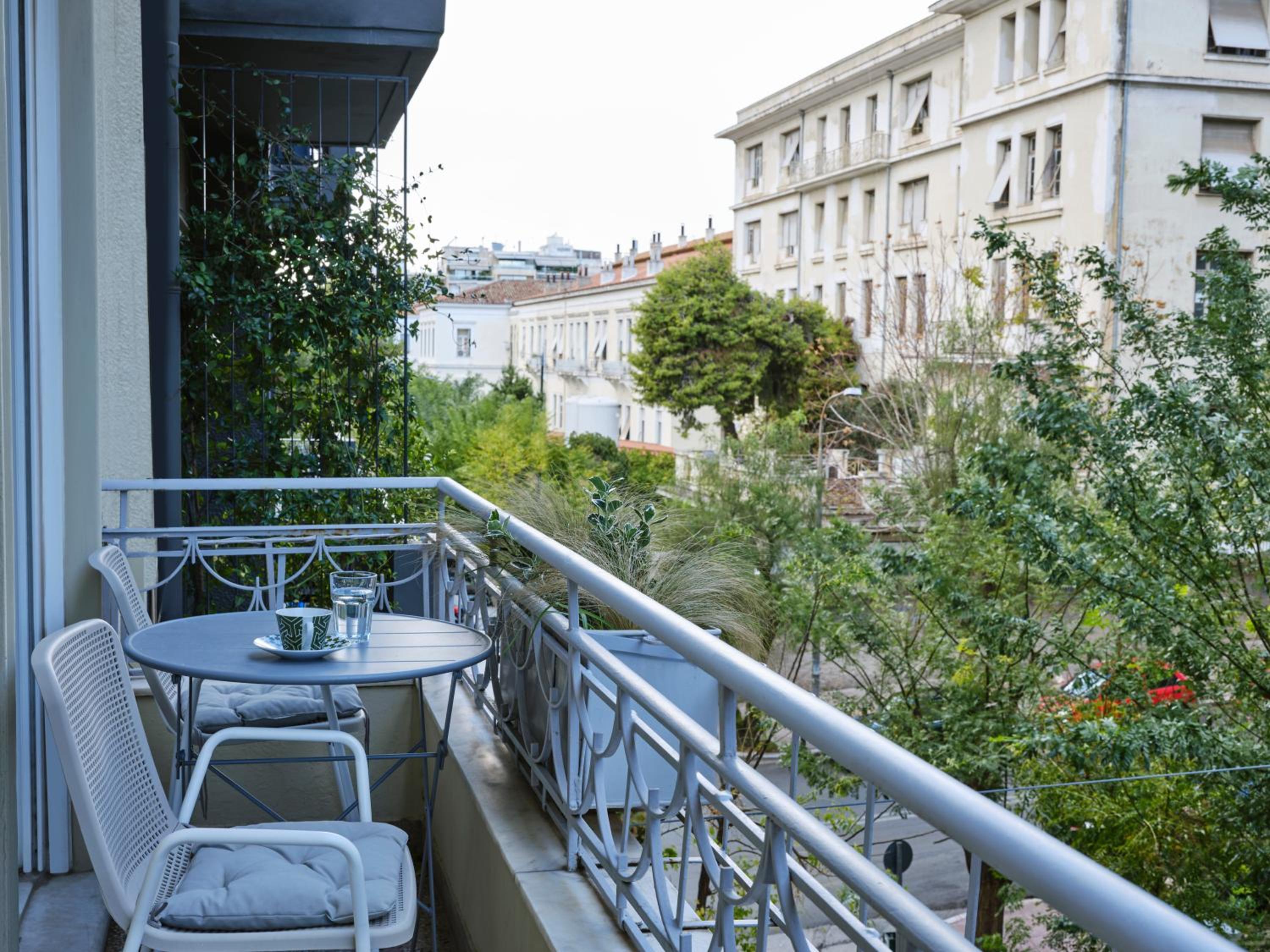 Quiet, central 2bd Apt, Kolonaki