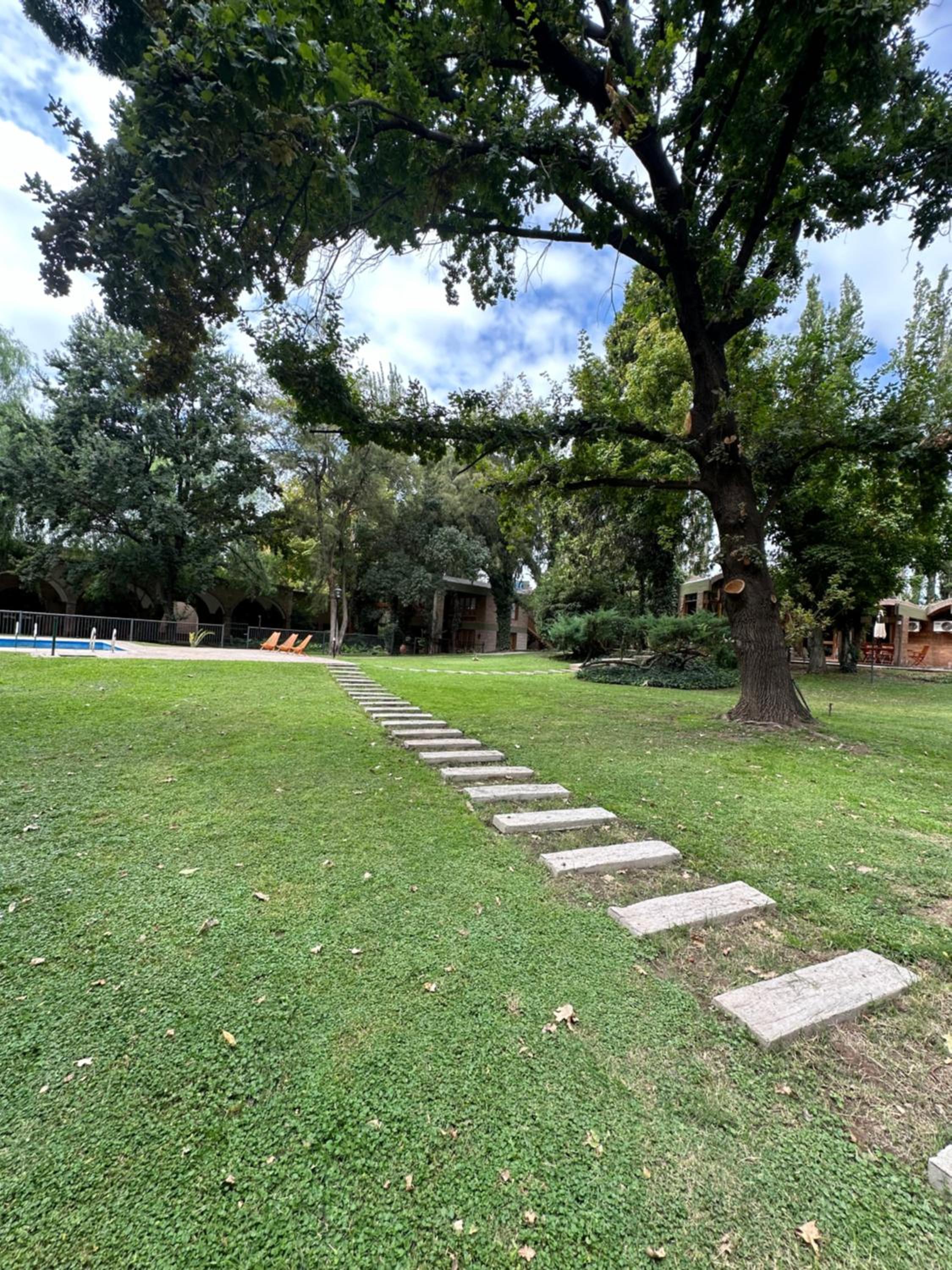 5 JOTAS DARRAGUEIRA Guest House & Loft