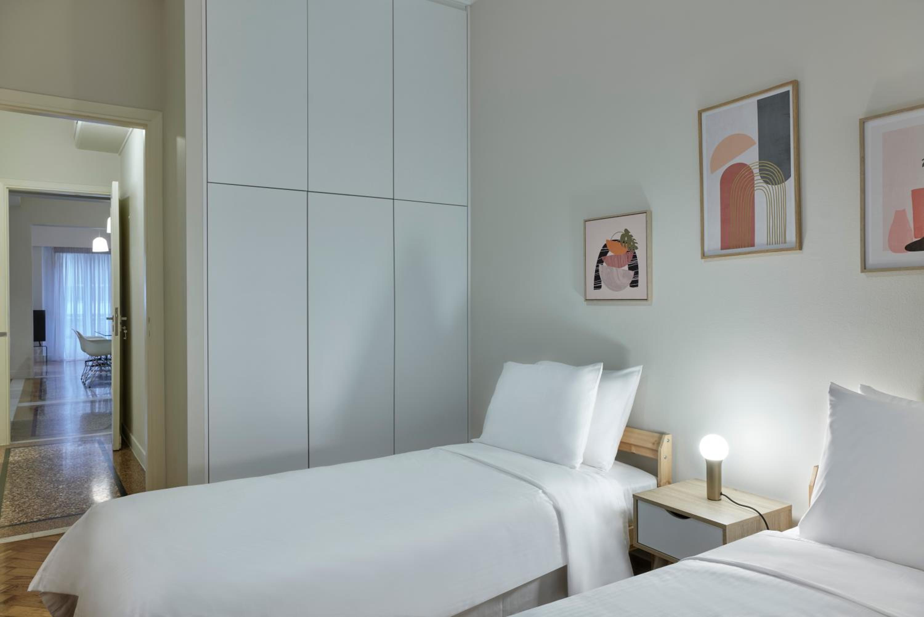 Quiet, central 2bd Apt, Kolonaki