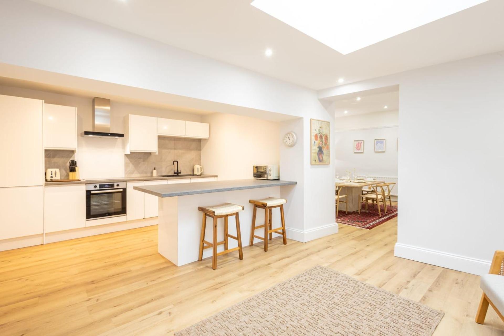 Host & Stay - Hallgarth Street view 2