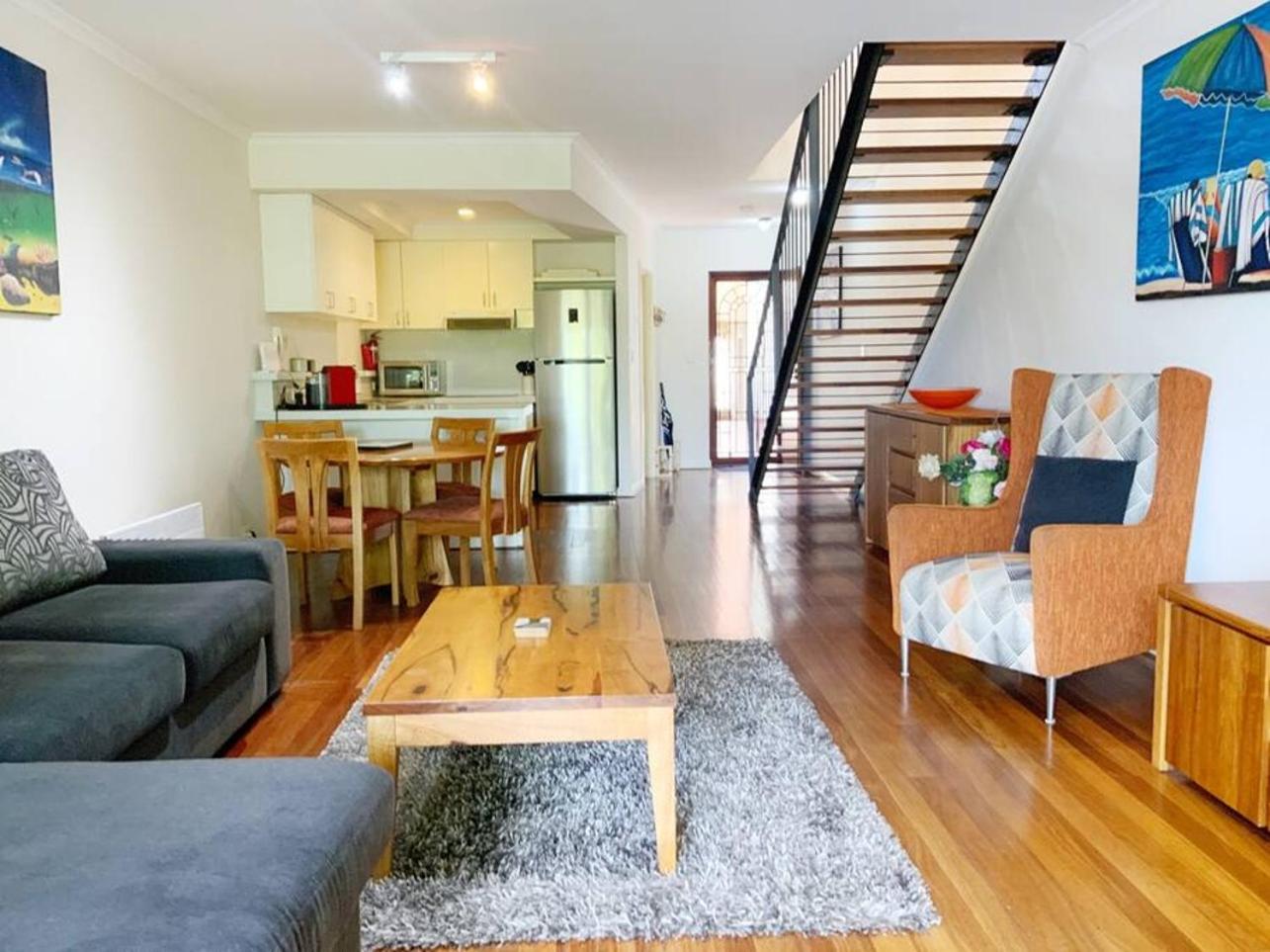 Esplanade Views Heart of Freo Family Stay