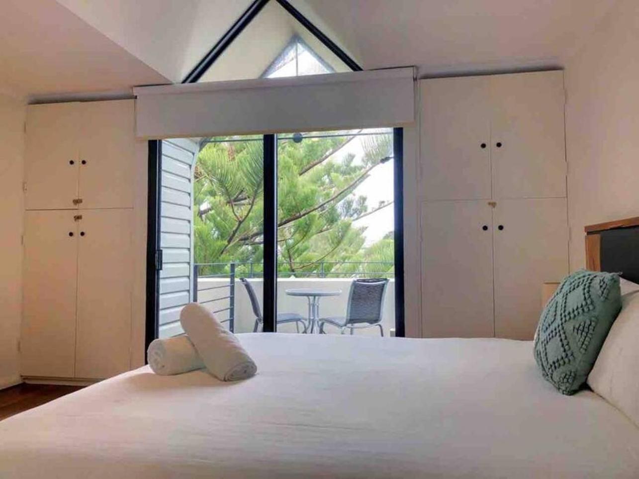 Esplanade Views Heart of Freo Family Stay