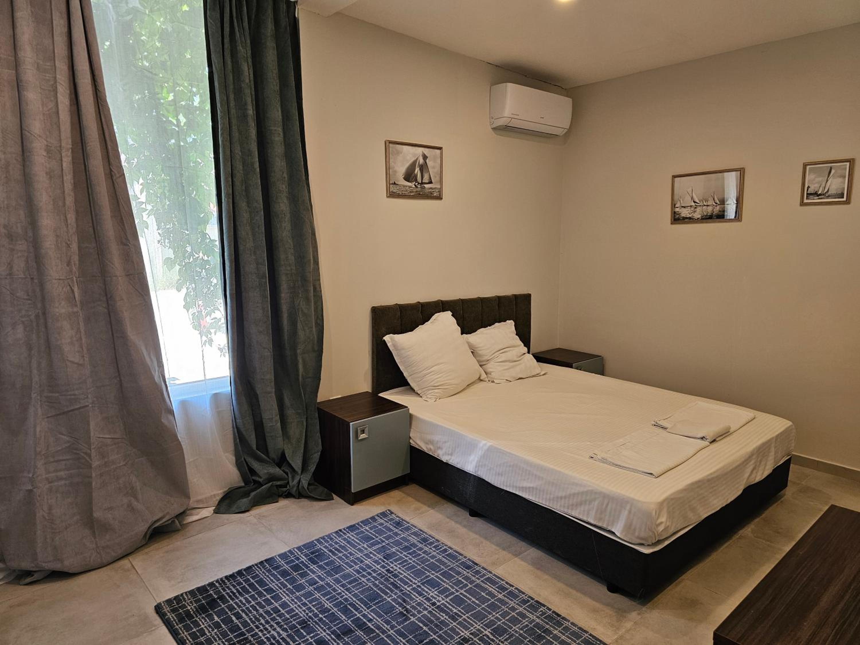 Kiara Apartments
