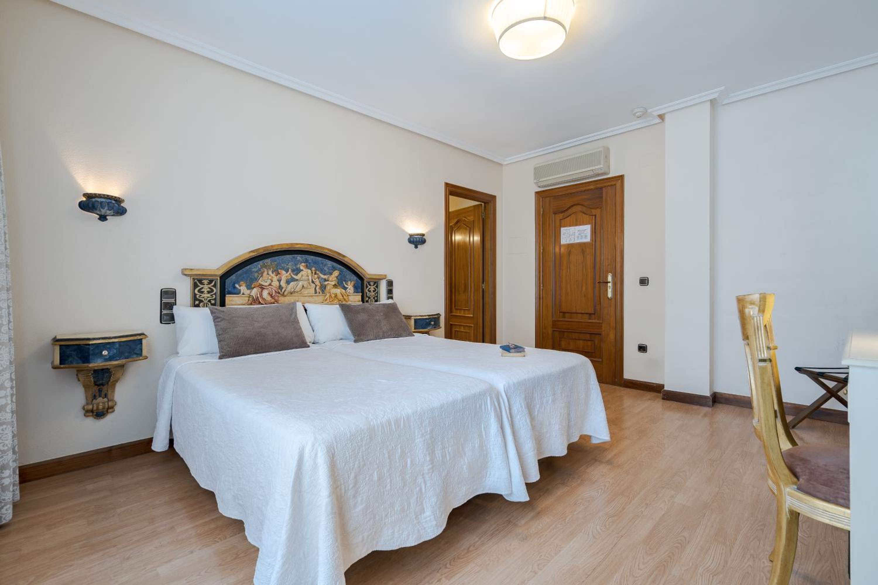 Salamanca Vacations - Hotel Eurowest - Property Image 1