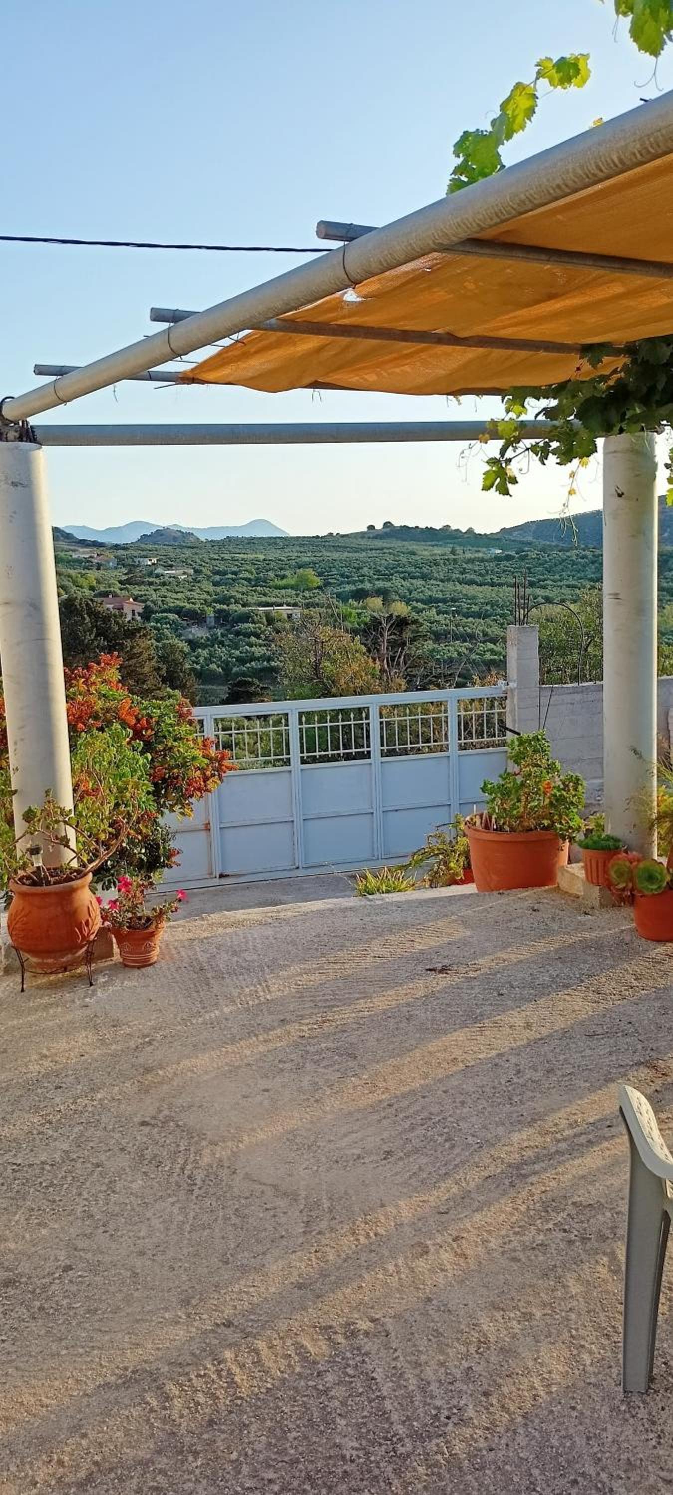 Peaceful Private Cottage Retreat in countryside view 2