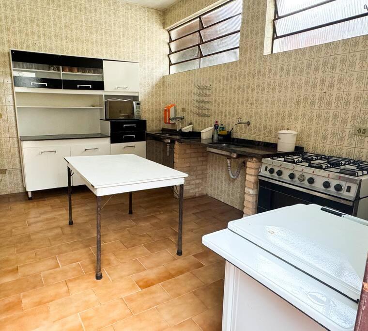 Casa Neves, ampla, próxima a Praia Grande