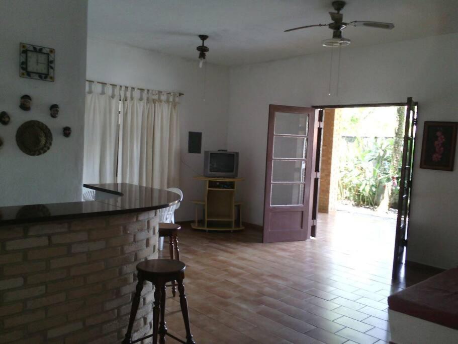 Casa Neves, ampla, próxima a Praia Grande