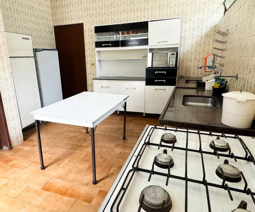 Casa Neves, ampla, próxima a Praia Grande