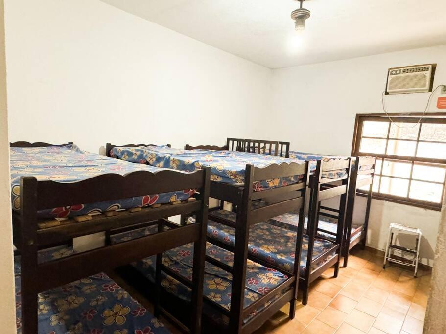 Casa Neves, ampla, próxima a Praia Grande