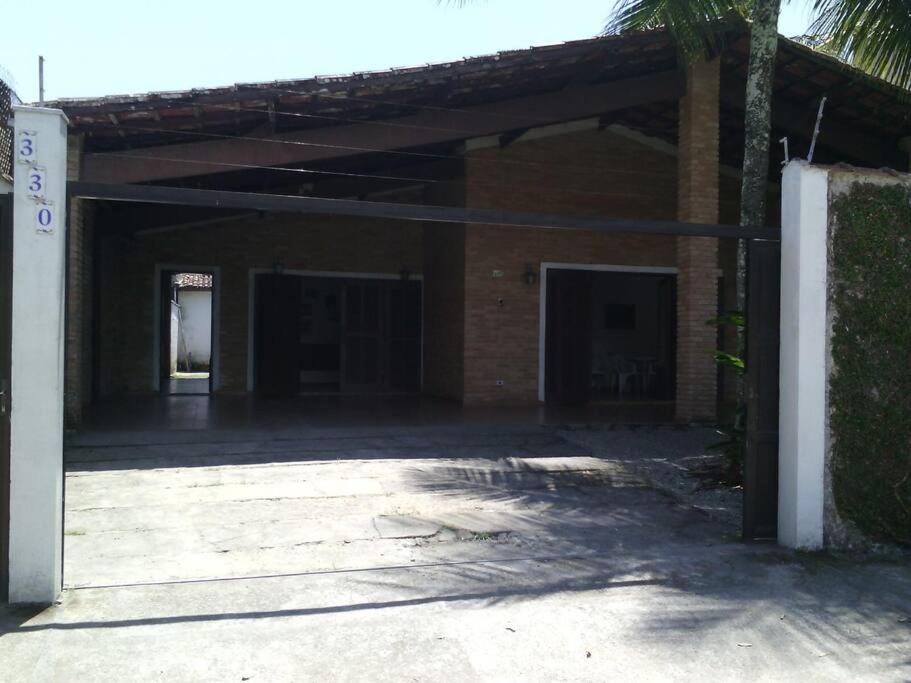 Casa Neves, ampla, próxima a Praia Grande