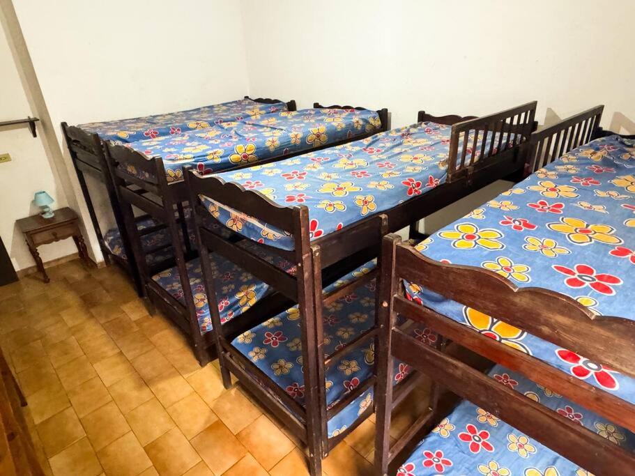 Casa Neves, ampla, próxima a Praia Grande