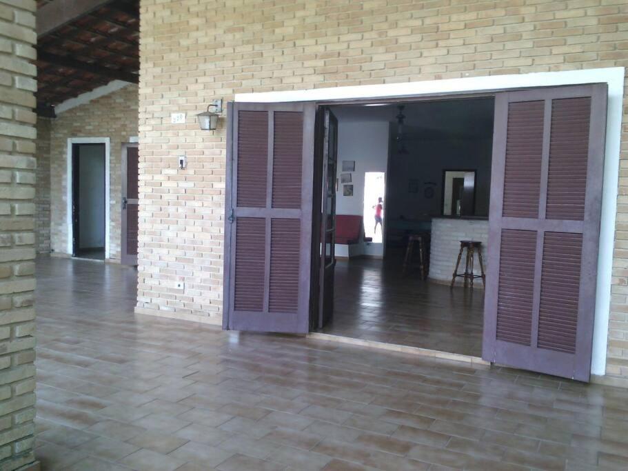 Casa Neves, ampla, próxima a Praia Grande