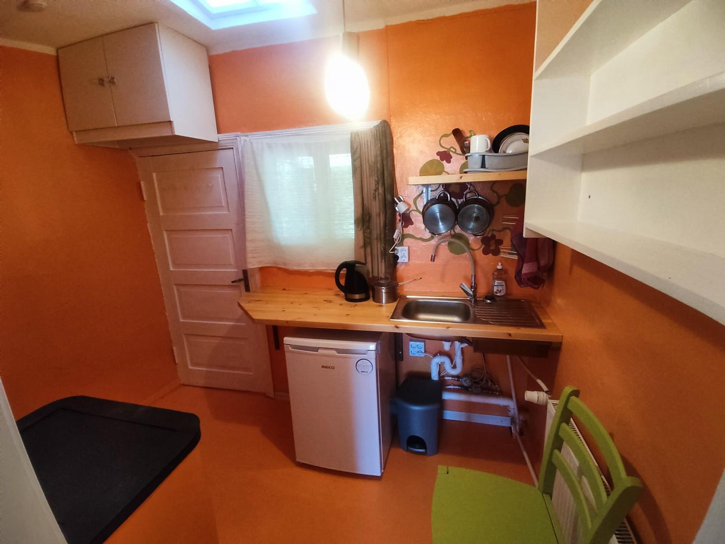 Photo 8