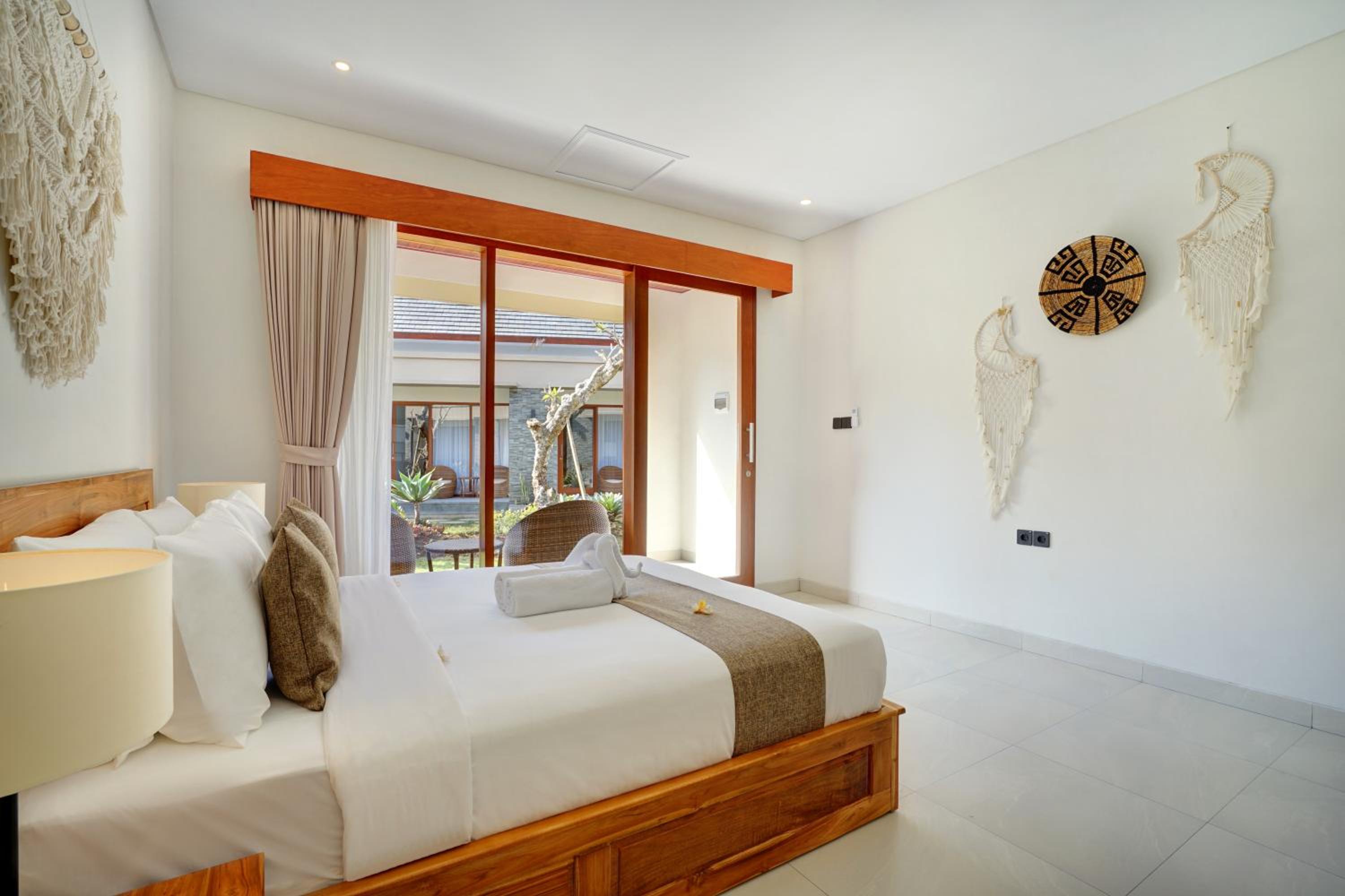 Arshaka Villas