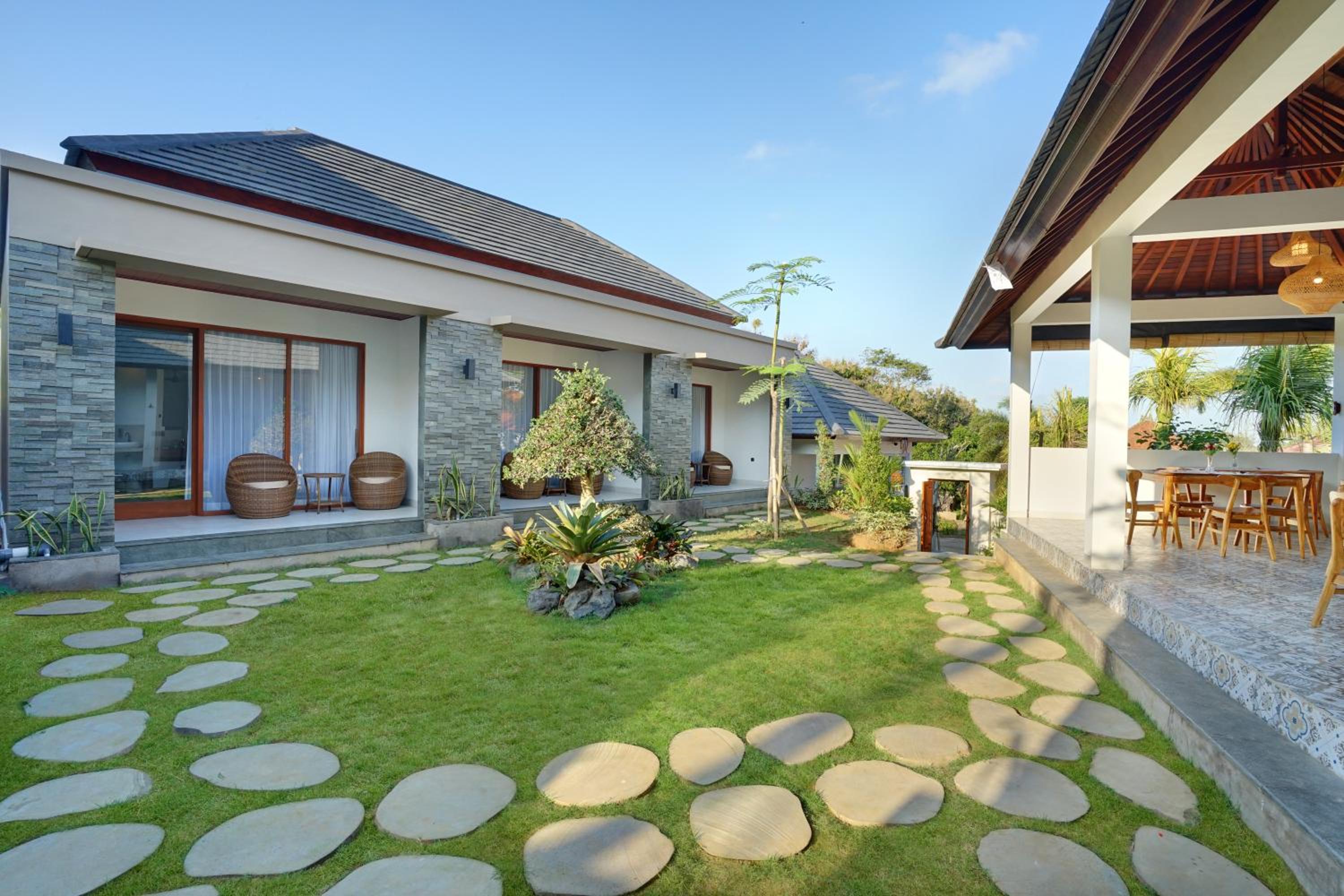 Arshaka Villas