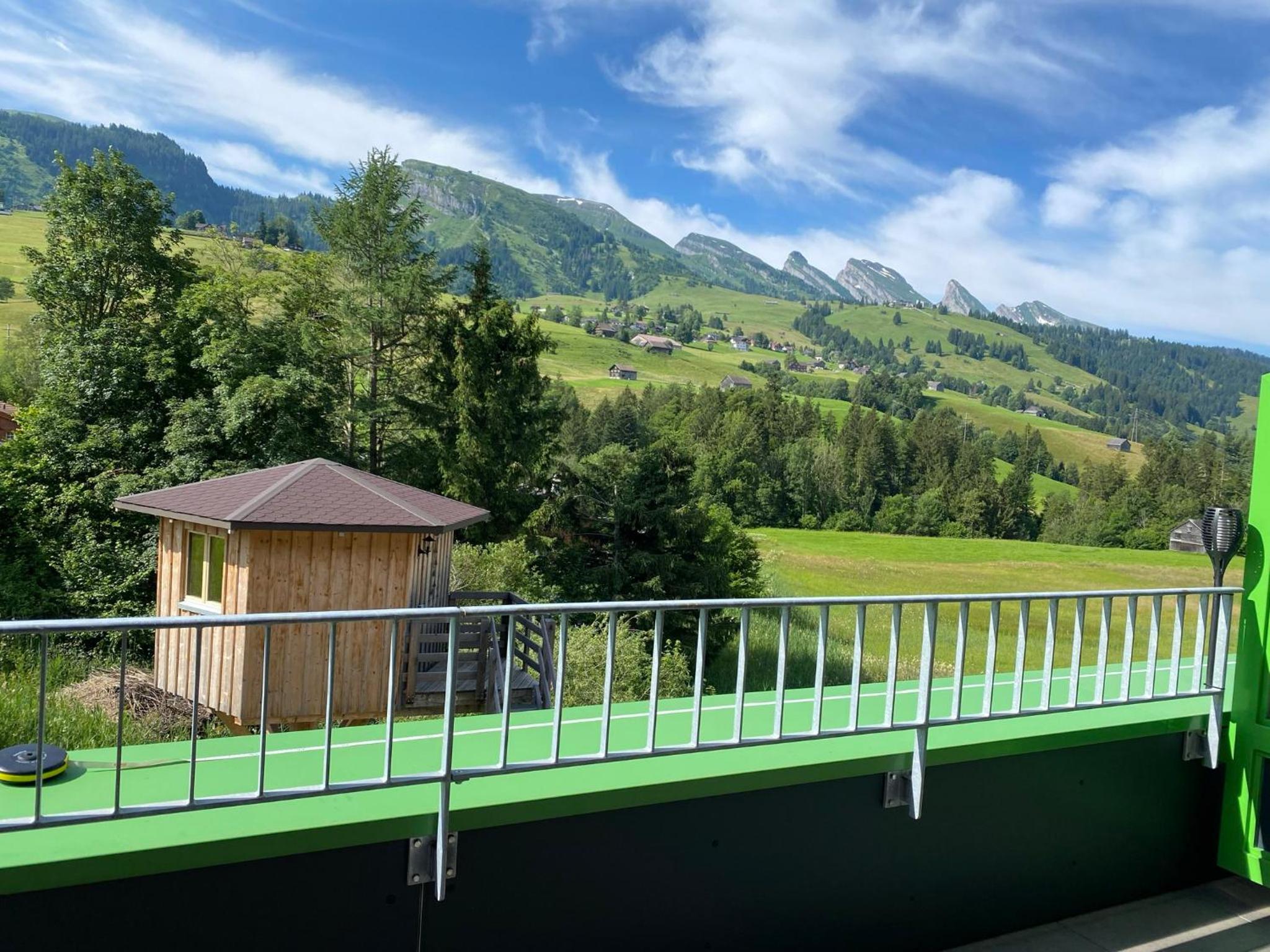 Rietidylle mit atemberaubendem Blick auf die Churfirsten