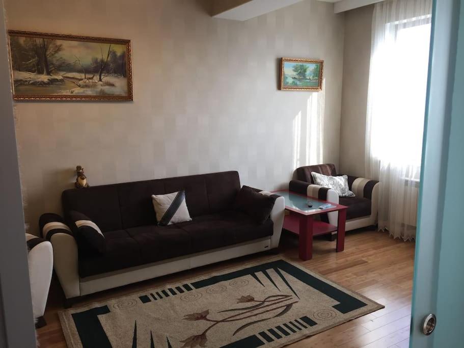 Modern & Spacious Apartment