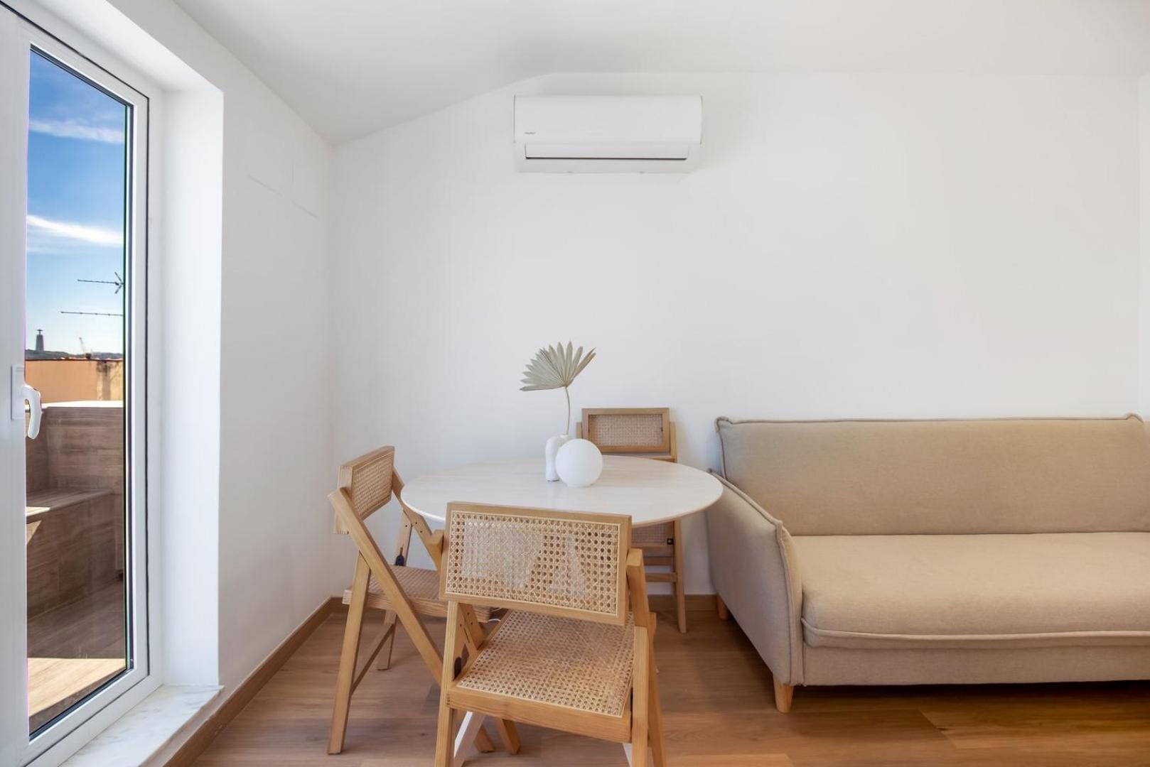 2BR Terrace with Tagus View - Air-Conditioned | By Airnest view 3