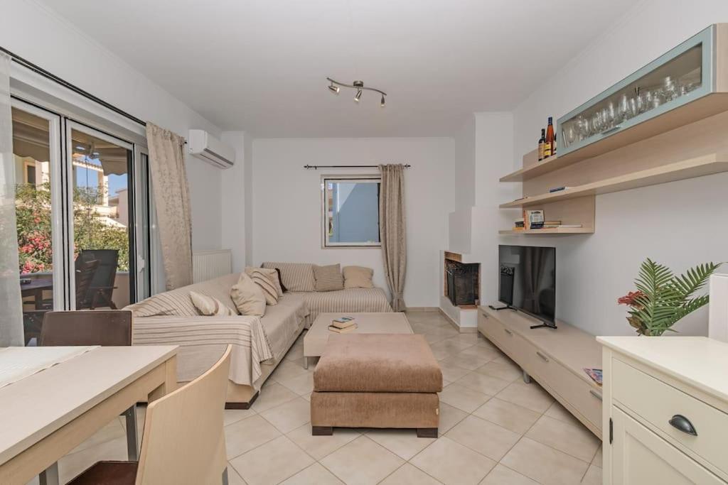 Modern home close to Corfu Town view 3