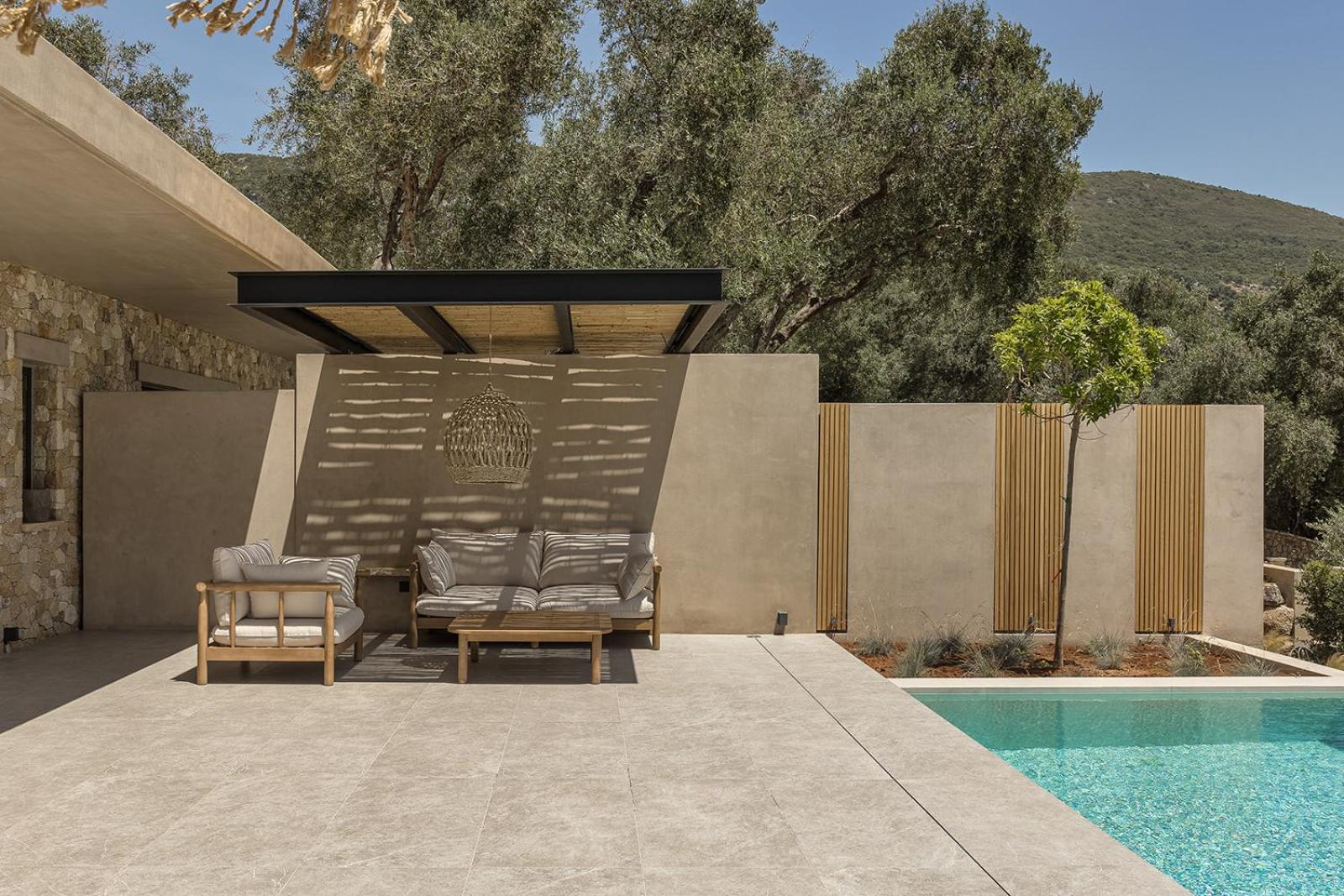 Monalia suites