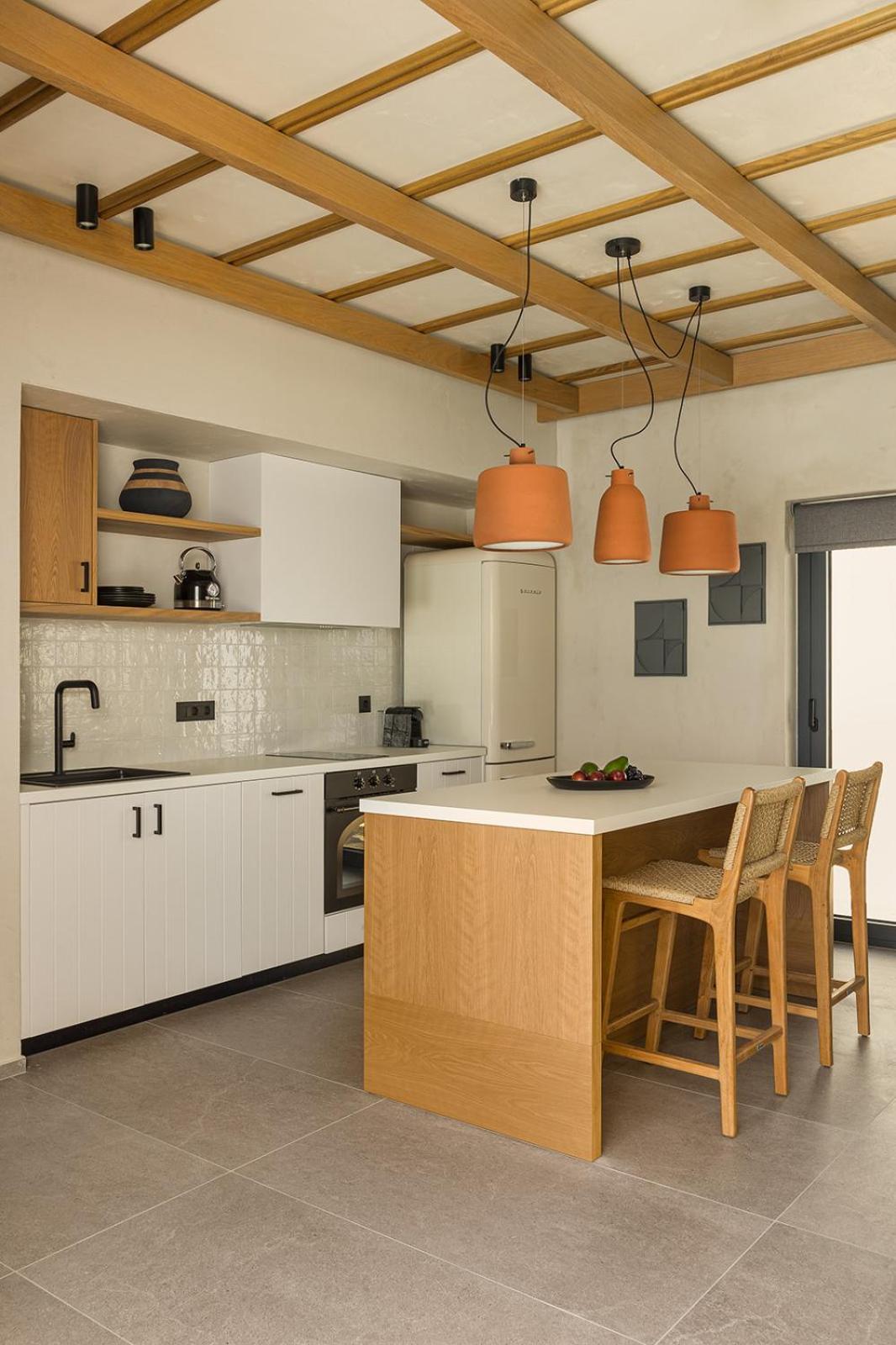 Monalia suites