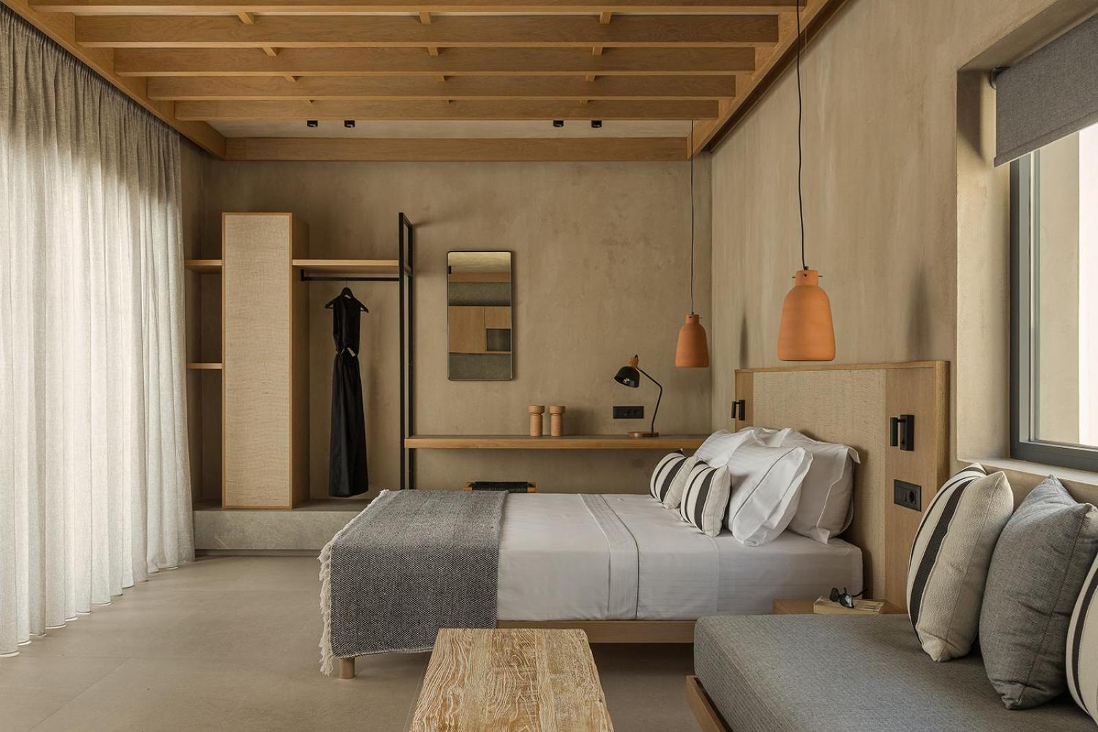 Monalia suites