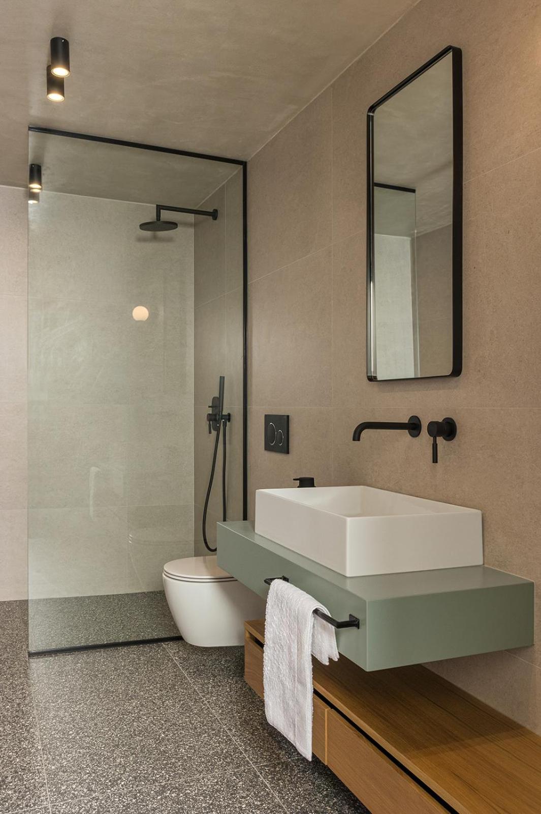 Monalia suites