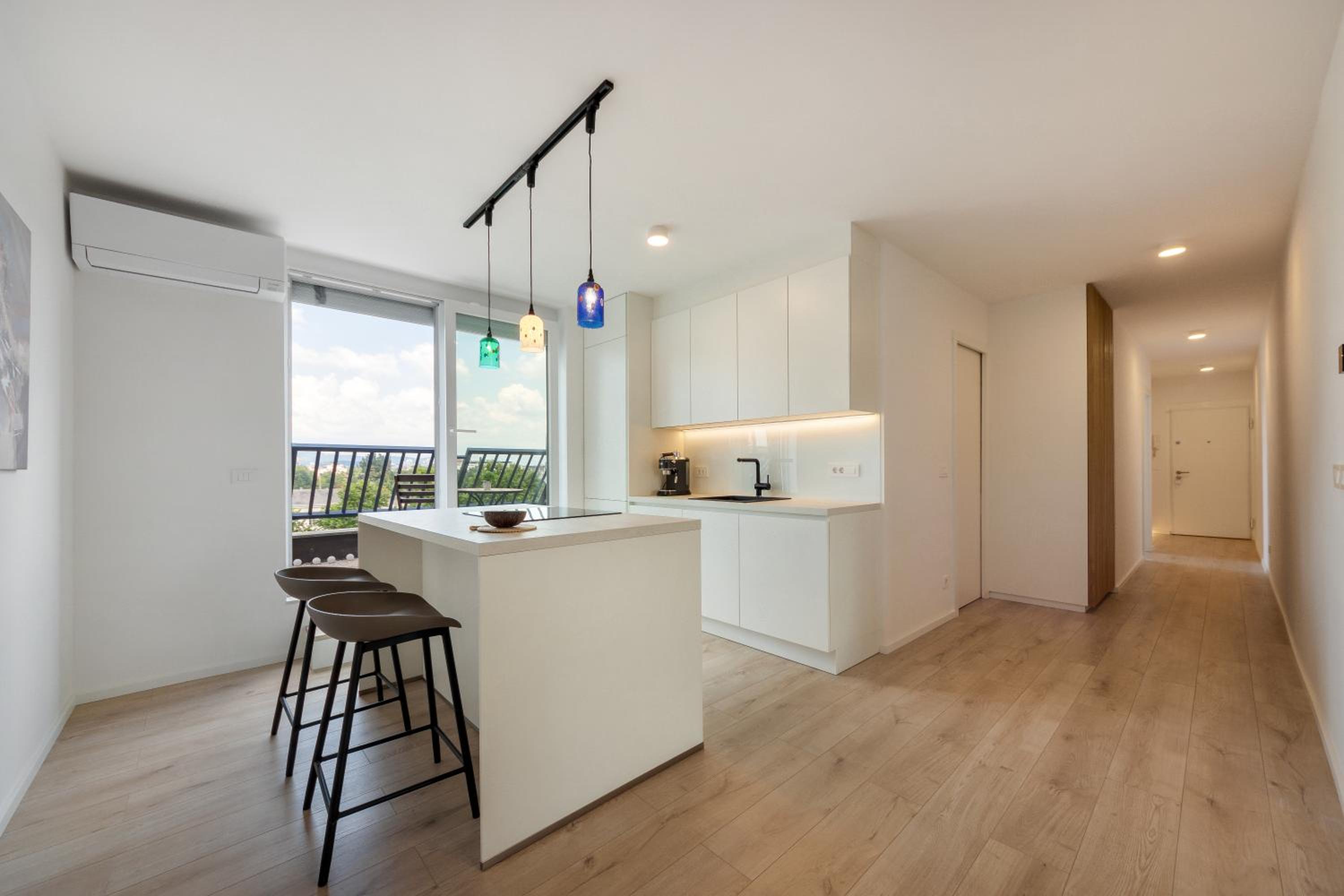 Luxe Penthouse with a Castle View view 3