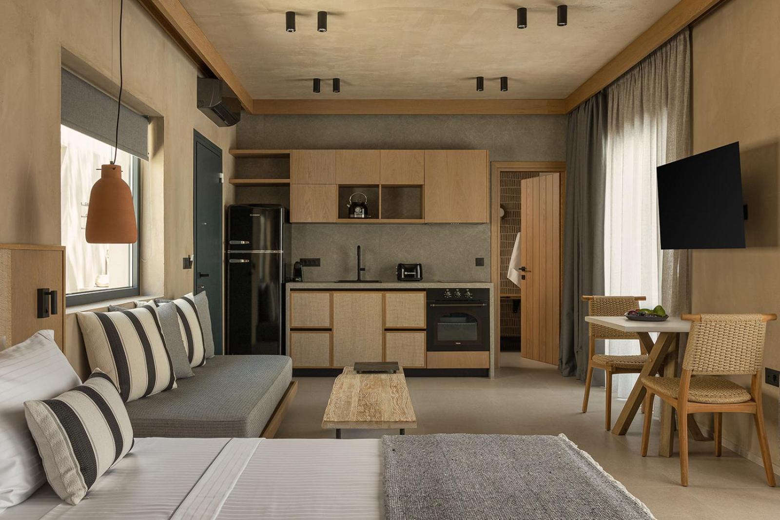 Monalia suites
