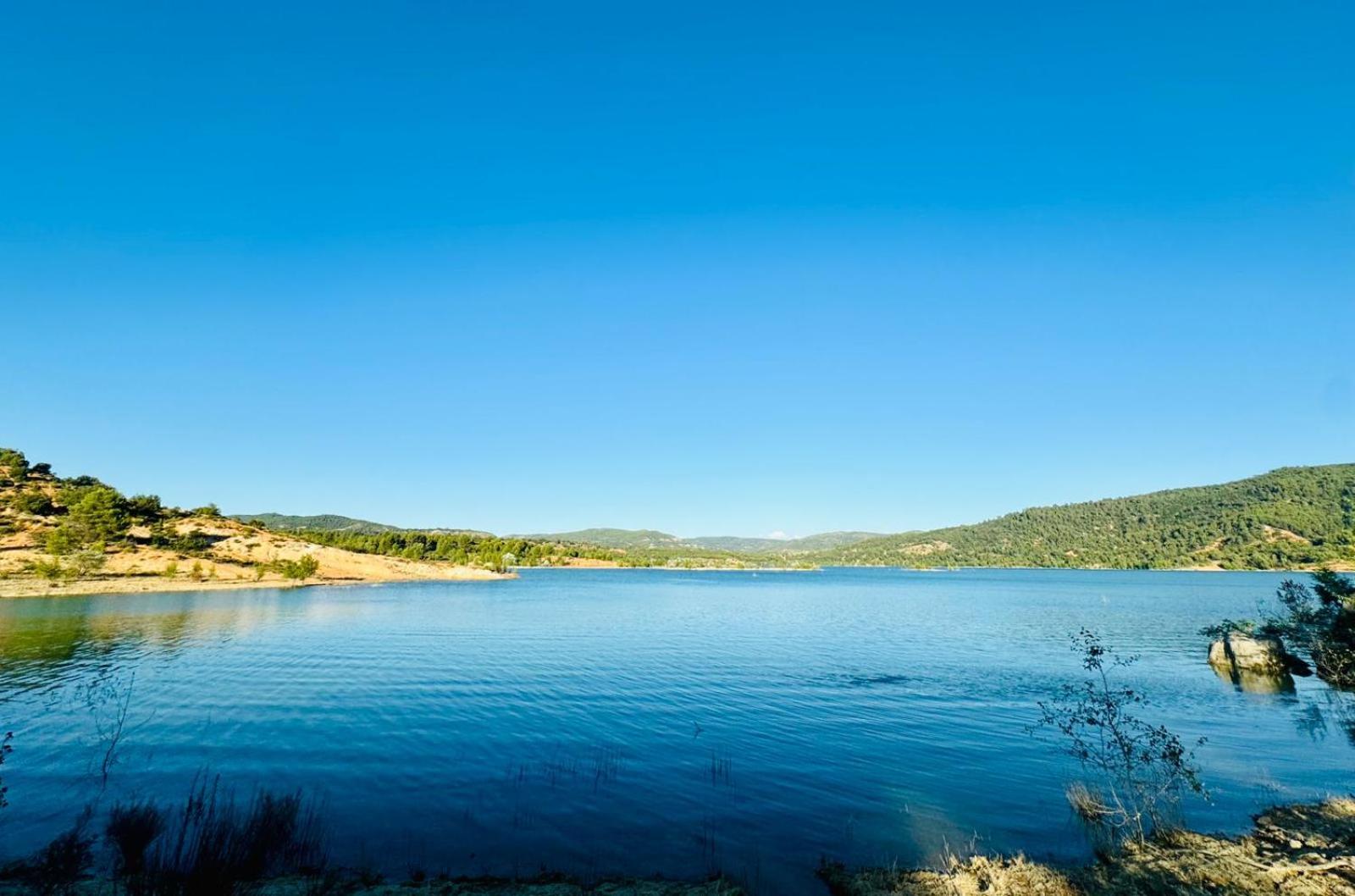 Casa junto al lago Entrepeñas