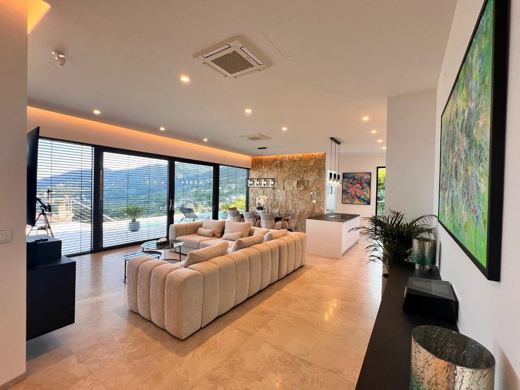 Villa Agapanthus