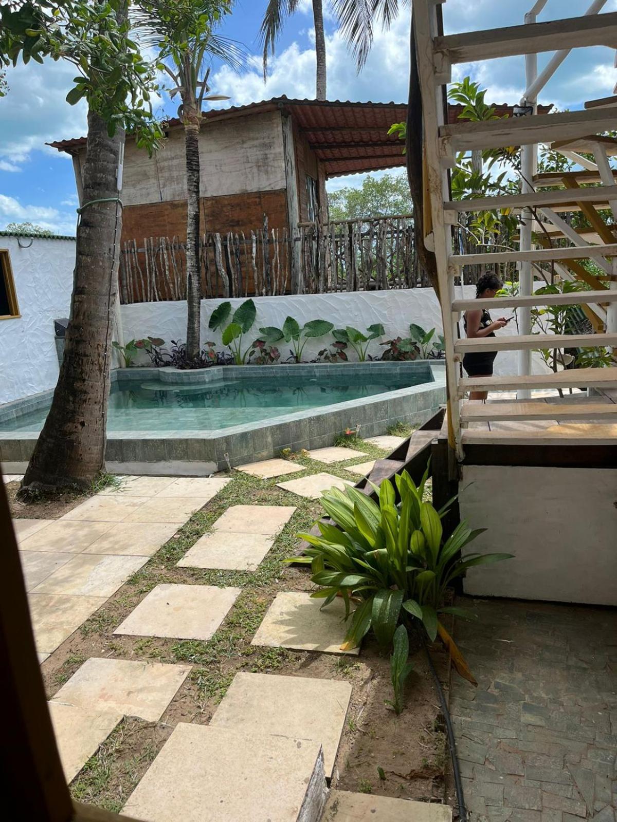 DuMangue Kite House