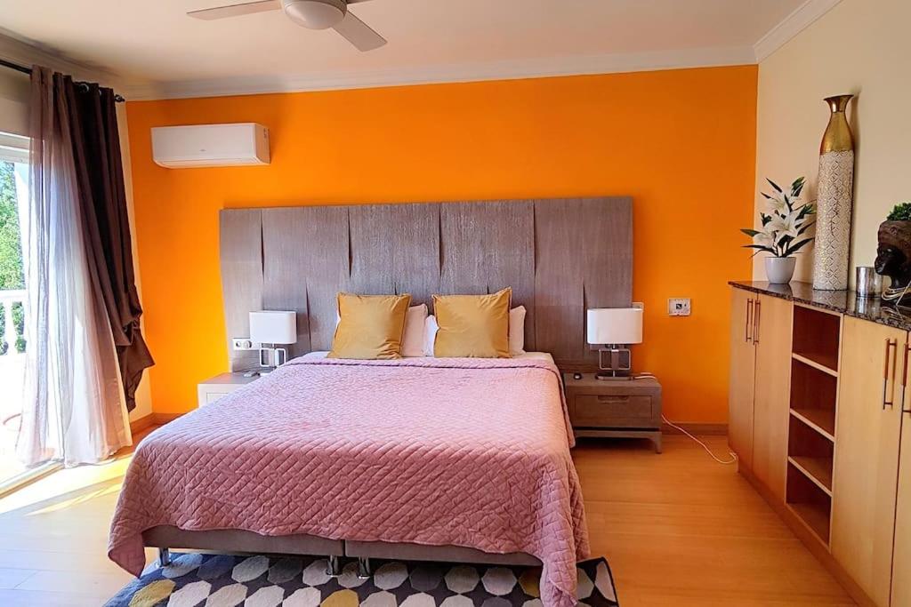 Large 4 Beds Cozy Villa 700 m Walk Las Cañas Beach view 5