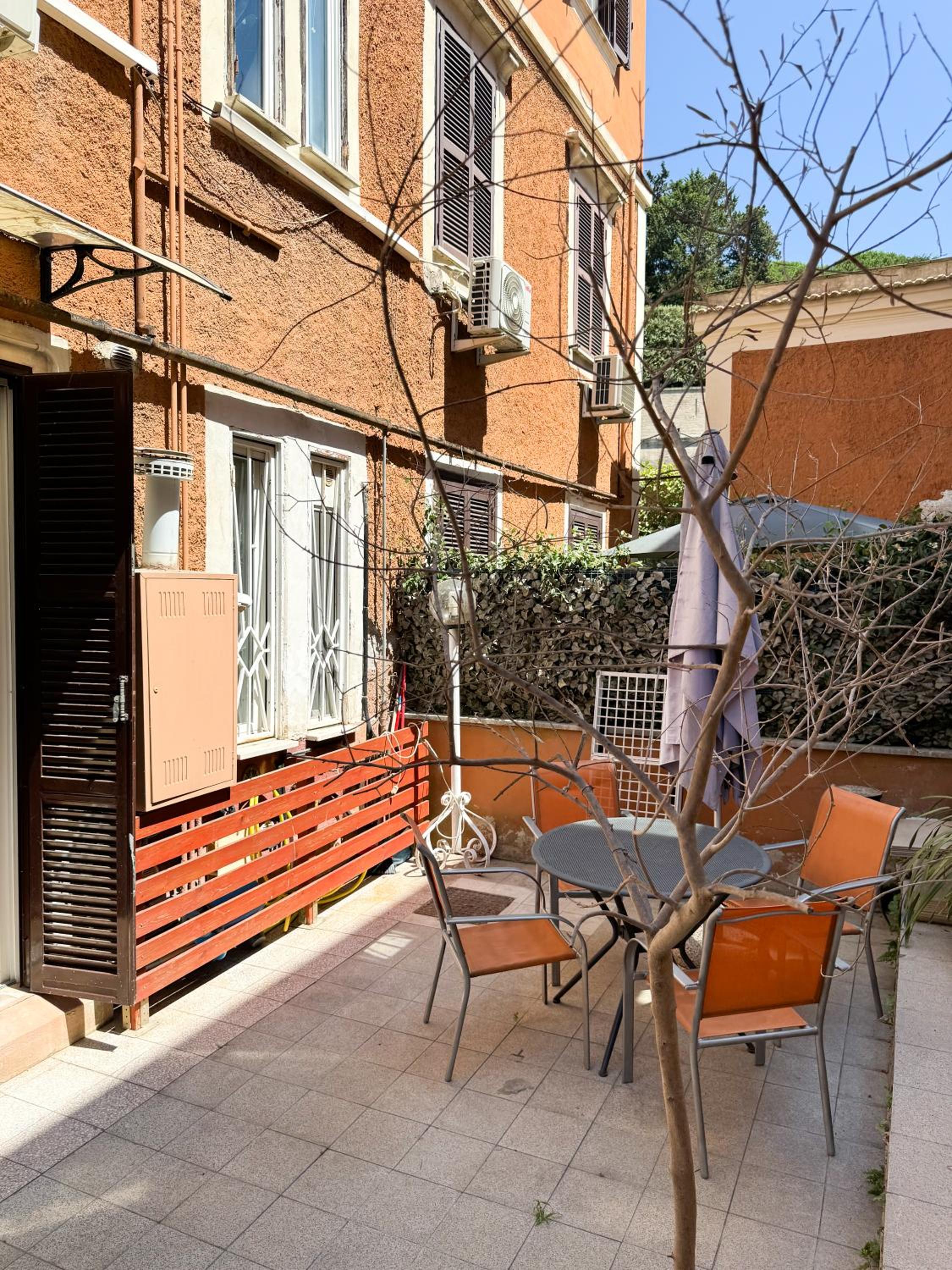 new apartment - vatican viola photo 3