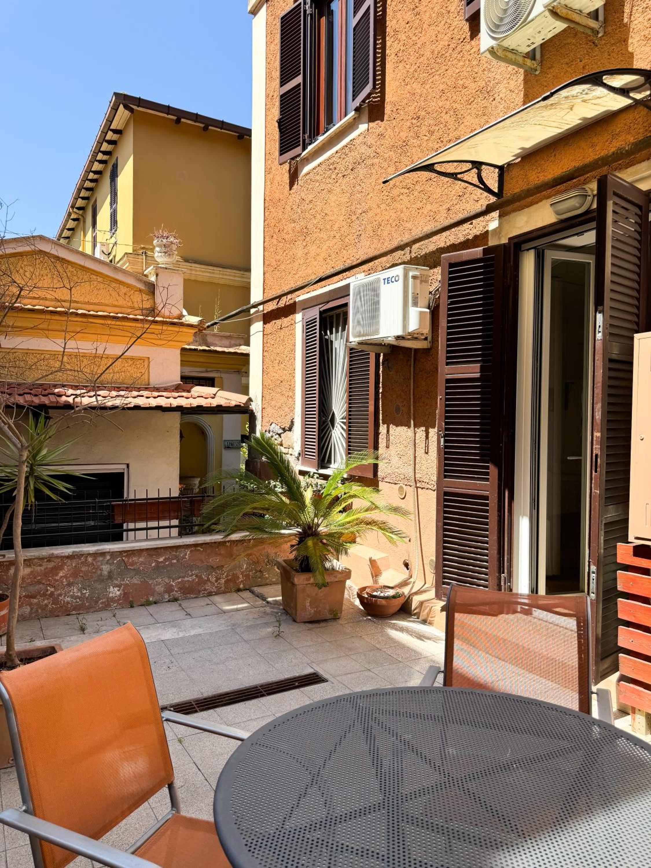 new apartment - vatican viola photo 5