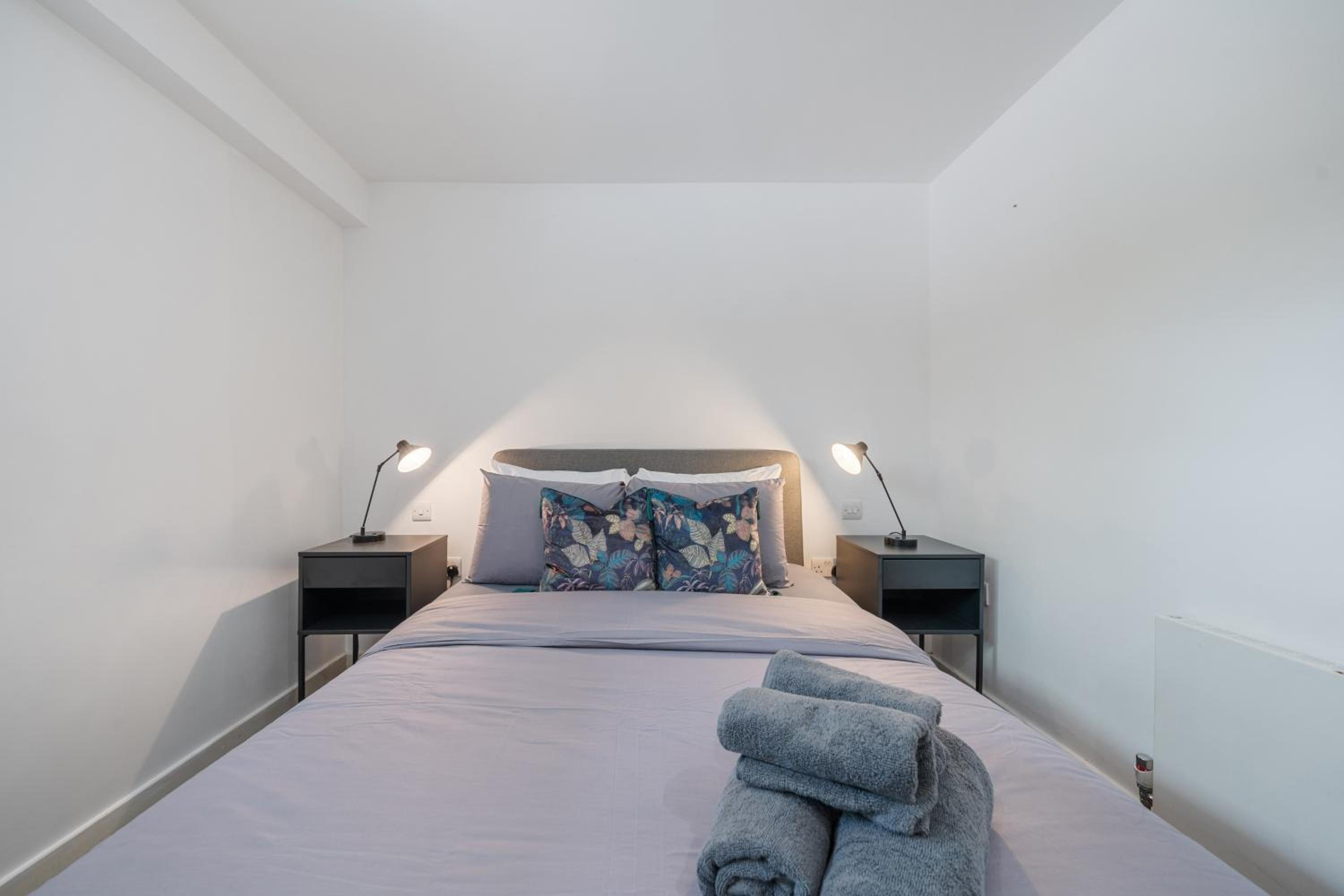 Portobello Dock - 1st floor Canal View