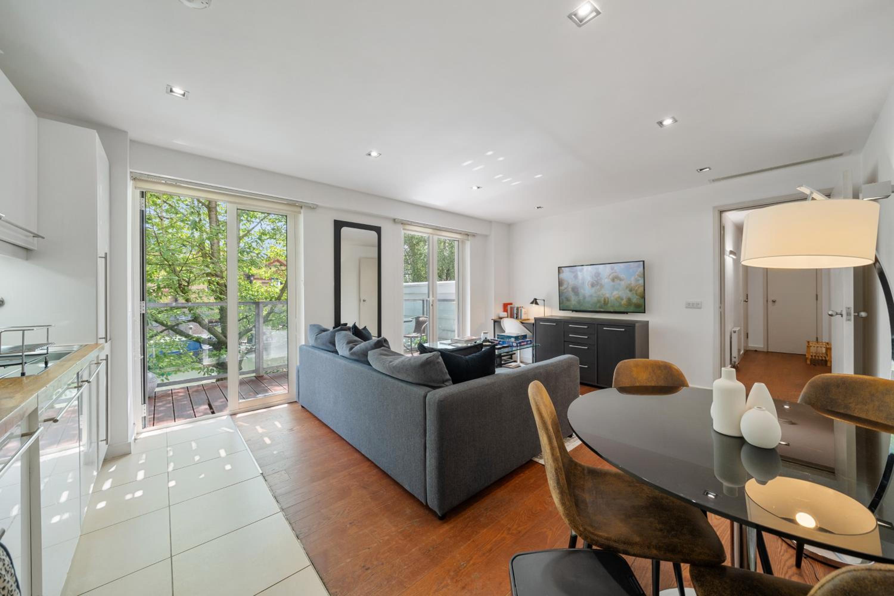 Portobello Dock - 1st floor Canal View