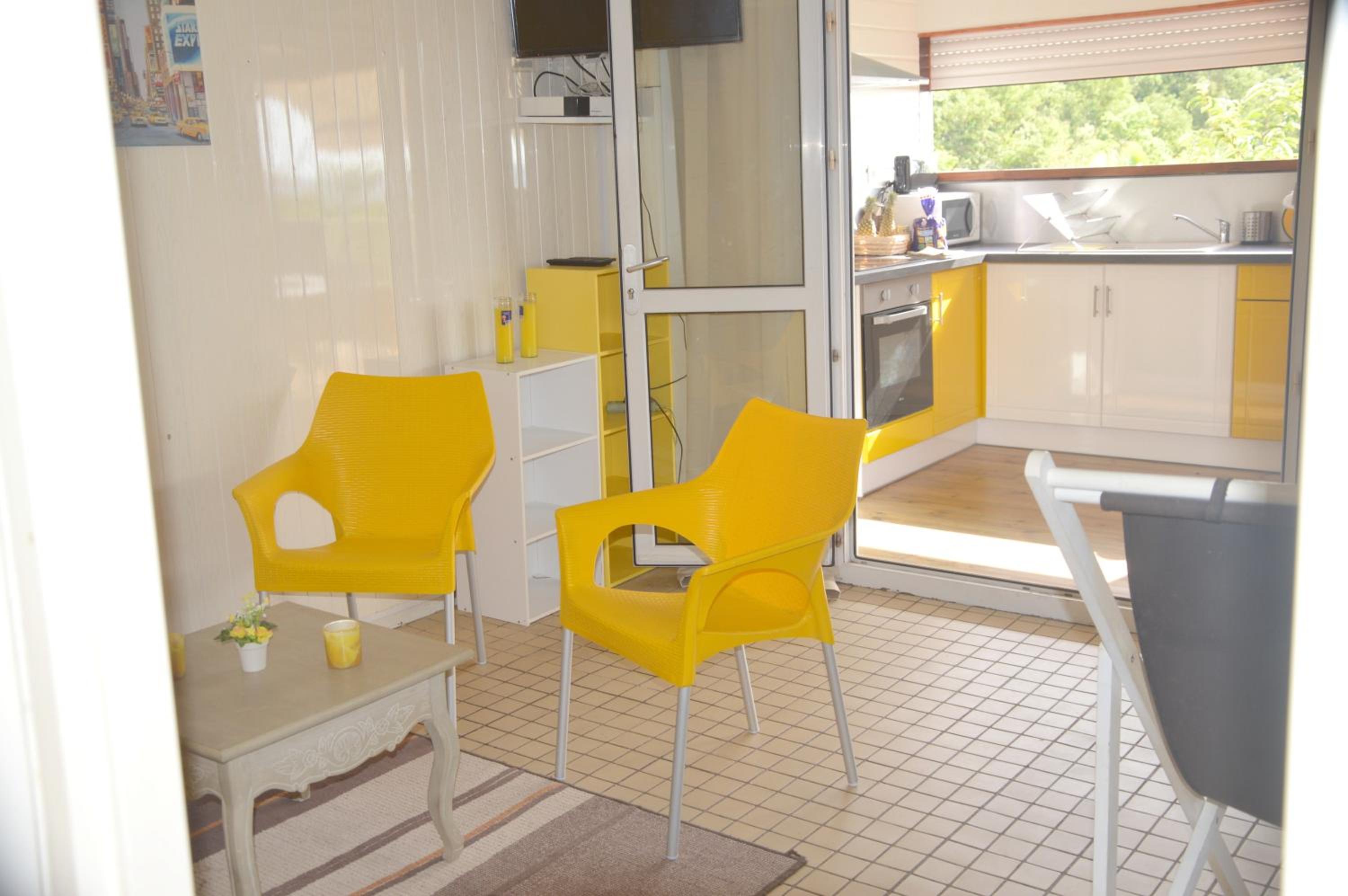 Bungalow enchanteur à Bouillante avec vue sur la mer