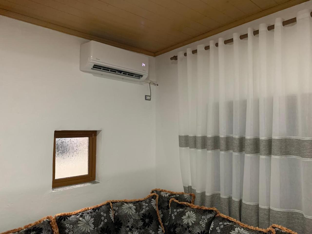 Noemi House