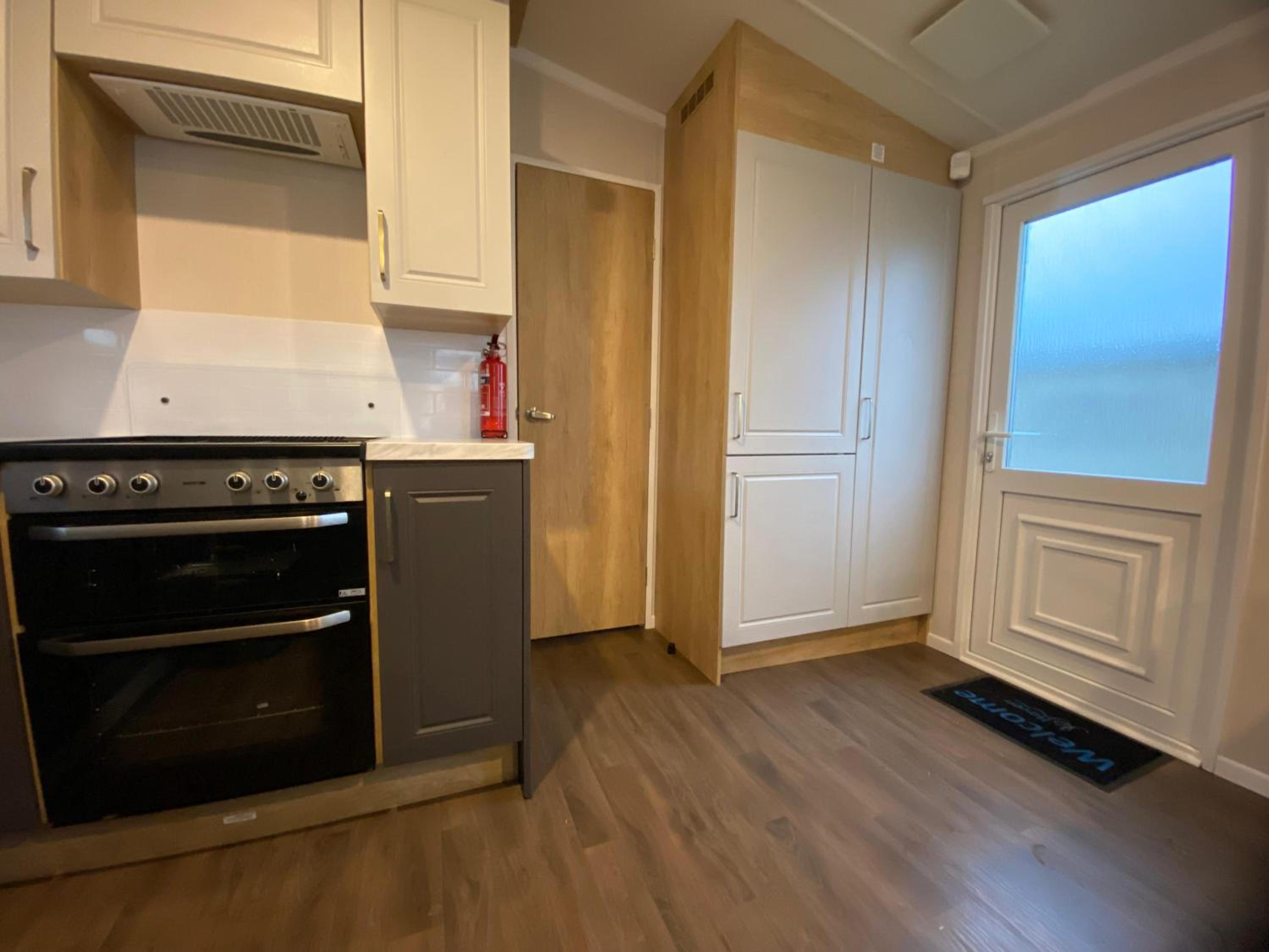 Thameside Suite 40