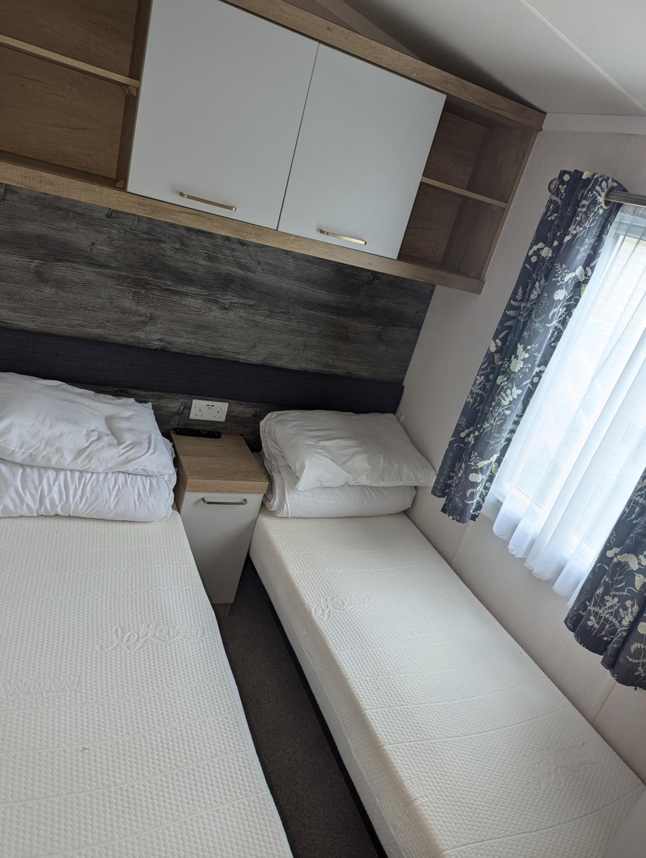 Thameside Suite 32