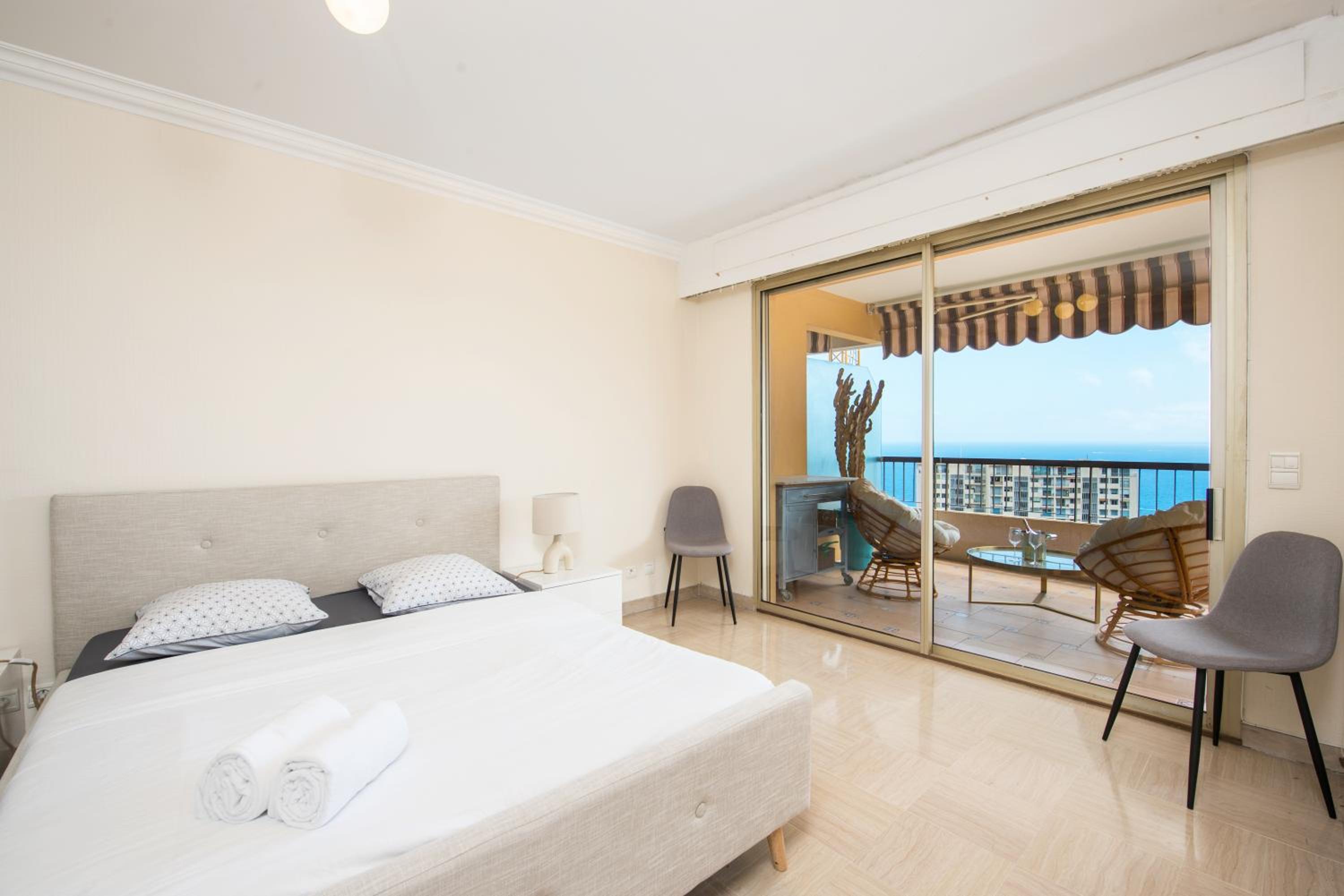 MONTEVERDI - Appartement 150 m2 - Frontière Monaco - Parking